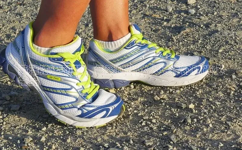 bsports必一中国神思电子美津浓运动鞋：备受时尚达人追捧的时尚必
备品