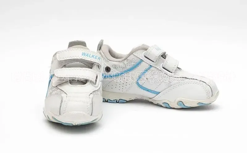 时尚潮人必备：2025新款夏季防滑运动鞋设计